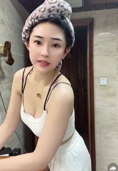 KS汤唯唯 240424 直播录屏 好身材