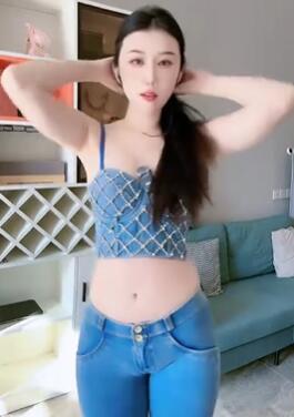 性感紧身低腰牛仔裤美女室内热舞直播5