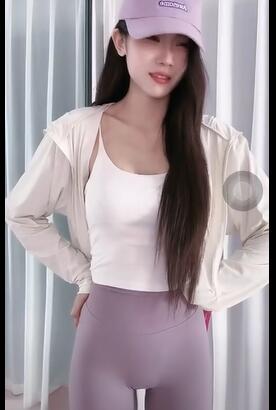 粉色瑜伽紧身裤美女主播2南圭丽