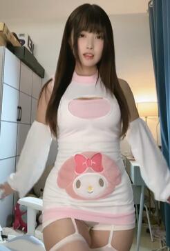 【恶霸咕噜咪】她cos春丽那个有吗