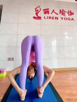 丽人瑜伽高难度瑜伽
