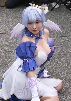 巨大宝箱来袭 V1 cosplay