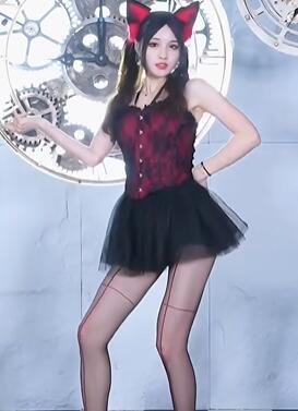 热辣红狐❤LIKE A CAT猫步轻俏【巫小萤】