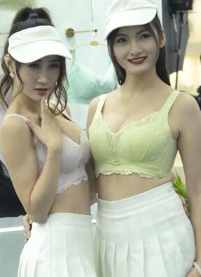 2023深圳内衣展 - 歌彩妮3 网球装美女模特内衣秀