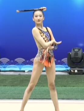 王子露2022亚锦赛个人全能资格赛棒