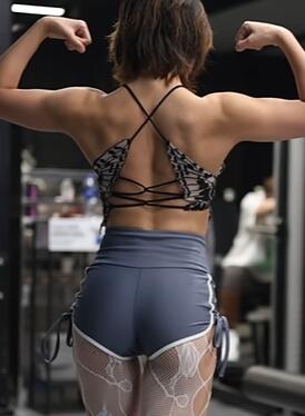 还得是凌晨12点的健身房