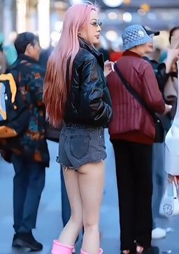 街拍清纯小仙女,你我匹配不起的穿搭