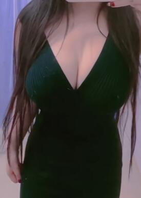 喜欢黑色连衣裙么