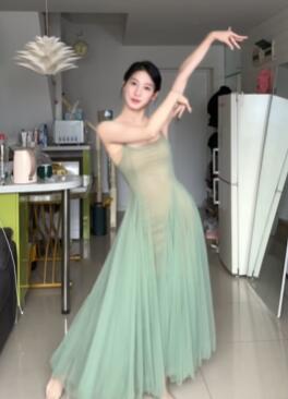 ��Ư���������ɰ���������һ���ʻ�