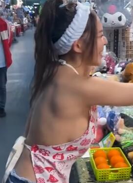 【真空侧漏】系裙腰,映酥胸