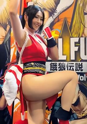 2024������Ϸչ����е��Ԫ ������ LOLӢ������ �����Ƿ��� Cosplay