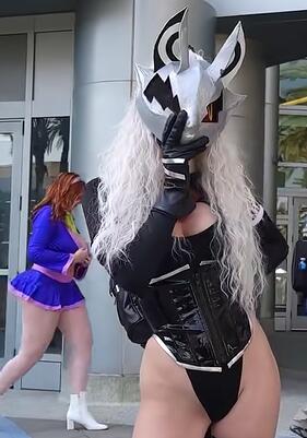WonderCon����չ�������������ݰ��ɺ�ķ���Cosplay