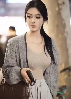 太古里街拍小姐姐,你我养不起的穿搭