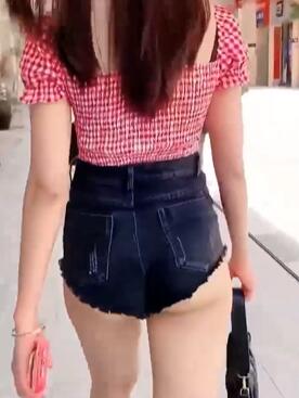 超短裙大长腿姐姐,我们顶不住的穿搭