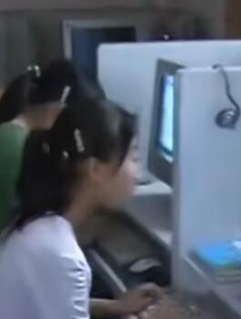 2002年网吧实拍,纪念那段我们曾经安放在网吧里的青春年华