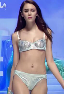 ���ڹ�������չ ��ģ����