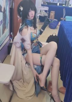 �ó��ð׵���÷����չ�ֳ�