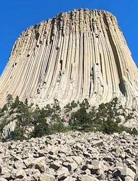 自行车横穿美国【休息日】:恶魔塔,摩托车爬坡赛