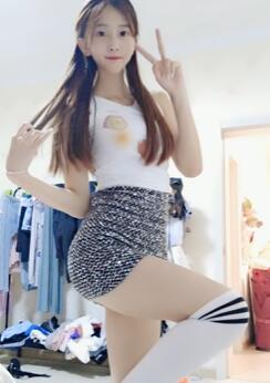 【一字马女神】这套衣服可还好看