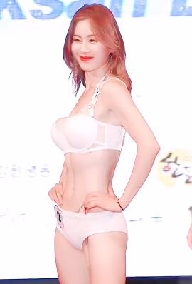 模特秀泳装时尚走秀8