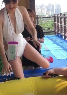 水上乐园的那些美女25