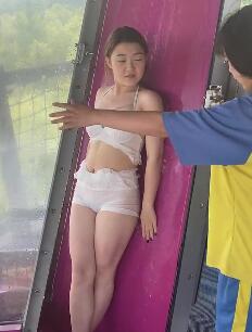 水上乐园的那些美女40