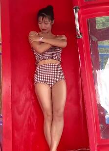 水上乐园的那些美女15