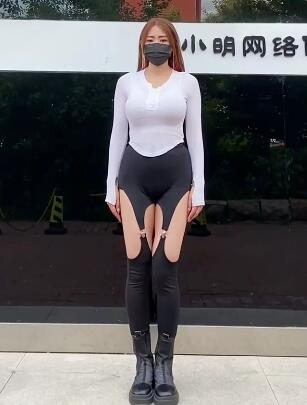 喜欢这个舞蹈的宝贝点一个小红心