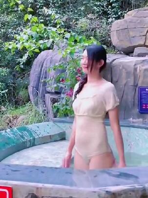 美女泡温泉,藏在莽山森林里的温泉民宿酒店