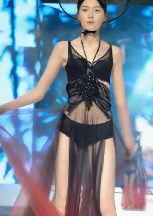 时装秀 第八季超模大赛亚军 张宁