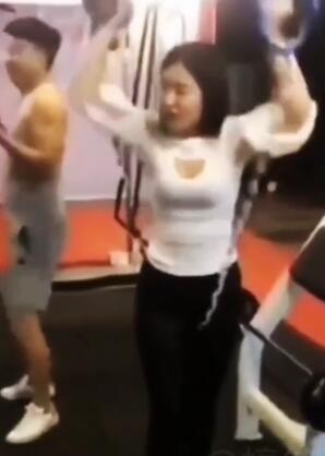 卡裆系列1隔着屏幕都疼!弟弟妹妹很受伤啊