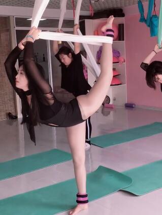 空中瑜伽课堂随拍18