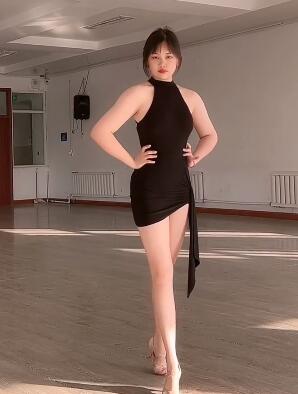 拉丁宫姥丝辣国标舞蹈生7