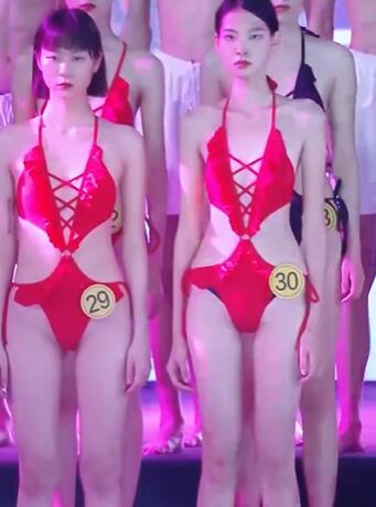 快手模特内衣T台走秀63