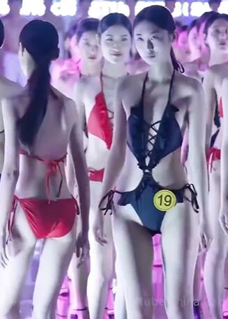 快手模特内衣T台走秀66