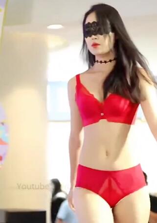 快手模特内衣T台走秀74