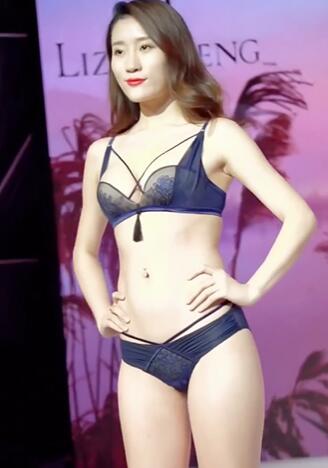 快手模特内衣T台走秀78