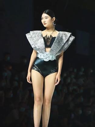 国际潮流文化周时尚内衣秀46