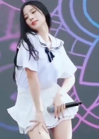 ����Ů���Ը�����21