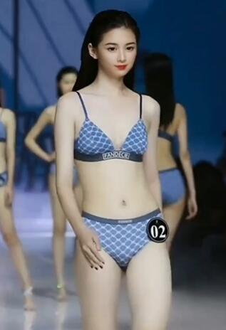 快手精品时尚美女模特T台走秀16