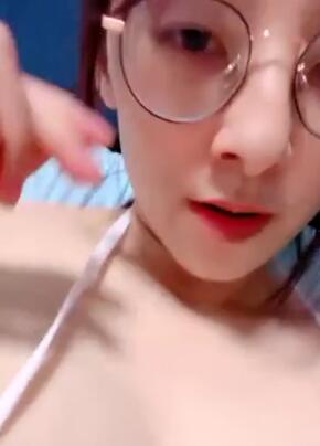 秋霞电影院午夜理论片少妇露脸大秀