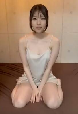 俯卧撑我可是很厉害的