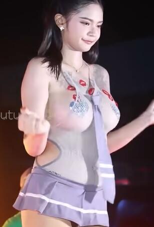 泰国DJ轻纱美女性感热舞