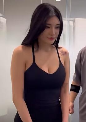 性感美女 正骨按摩