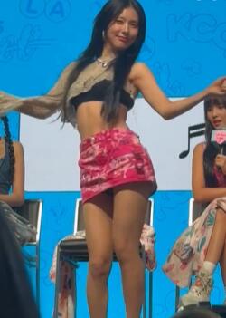 Miyeon��ɫ��ȹ Queencard