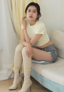 物恋传媒2066 短裤遇上长靴实在是太酷啦