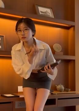 精致的职场通勤穿搭2