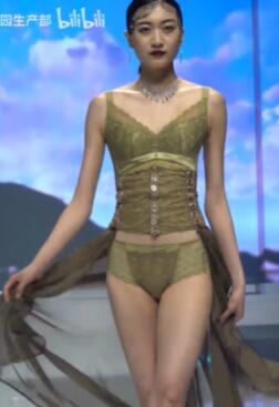2021四月深圳內衣展會-宏傑股份內衣秀專場4