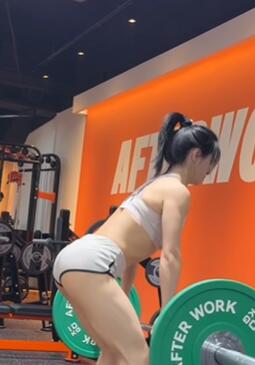 健身vlog-姐姐你的胸肌怎么又大了