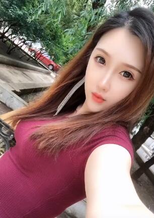 有没有被美女的逆天颜值吸引呢